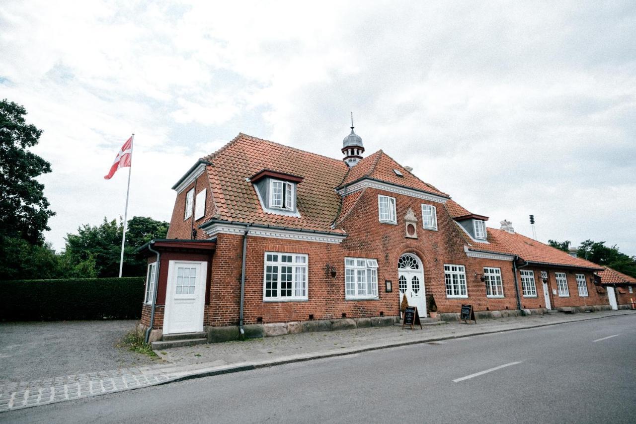 Langebjerg Pension & Spisested Allinge-Sandvig Exterior foto